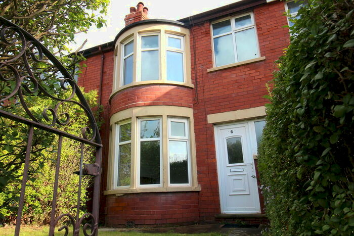 3 Bedroom Terraced House To Rent In Park Road, Blackpool, FY1