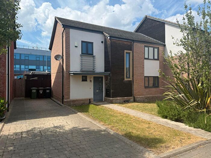 3 Bedroom Semi-Detached House For Sale In Hawksbill Way, Peterborough, PE2