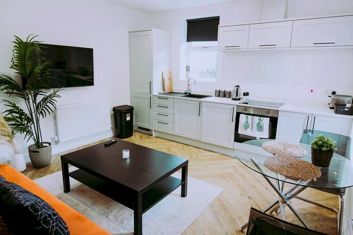 1 Bedroom Flat To Rent In High Street, Nottingham, NG10