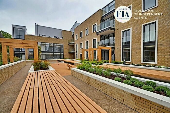 2 Bedroom Flat To Rent In Frazer Nash Close, Isleworth, TW7