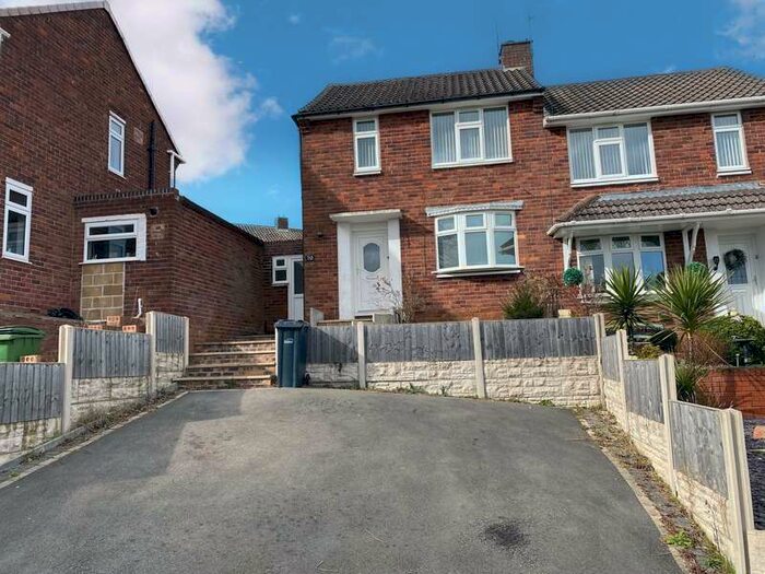 2 Bedroom Property To Rent In Kinver Street, Wordsley, DY8