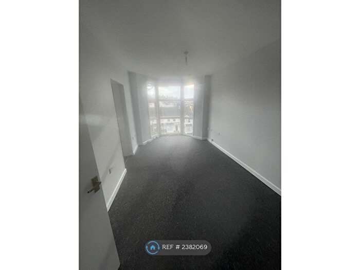 1 Bedroom Flat To Rent In Windsor Road, Torquay, TQ1