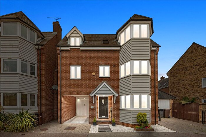 4 Bedroom Detached House For Sale In Shirebourn Vale, South Woodham Ferrers, Chelmsford, Essex, CM3