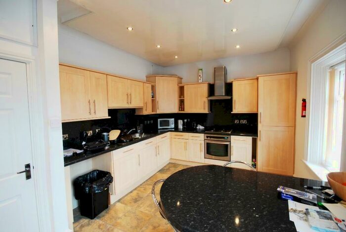 4 Bedroom Maisonette To Rent In Fern Avenue, Jesmond, NE2