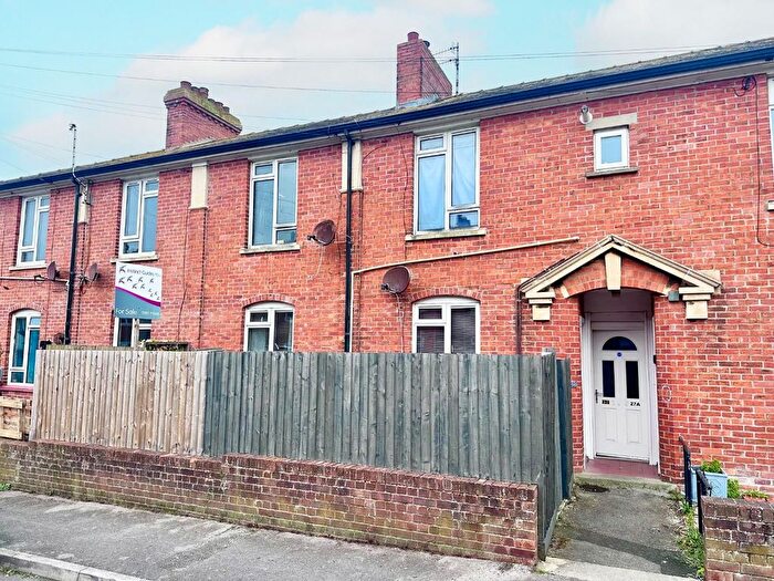 2 Bedroom Flat For Sale In Granville Road, Weymouth, DT4