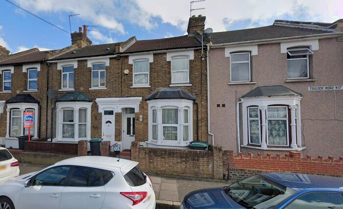 4 Bedroom Property To Rent In Trulock Road, London, N17