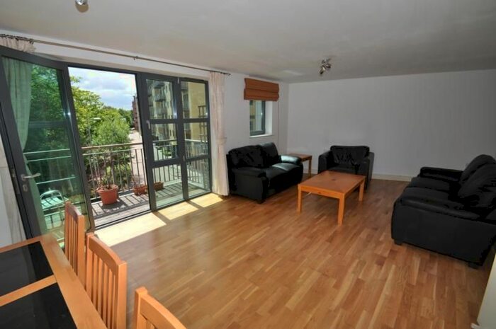 2 Bedroom Flat To Rent In Chapter Way, Colliers Wood, London, SW19