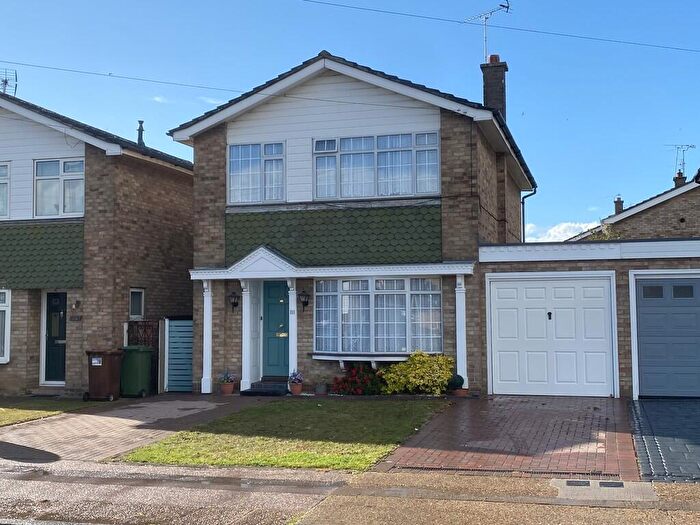 3 Bedroom Detached House For Sale In The Sorrells, Stanford-le-Hope, SS17