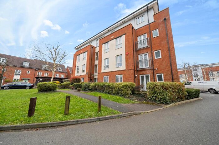 2 Bedroom Flat For Sale In Gordon Woodward Way, Oxford, OX1