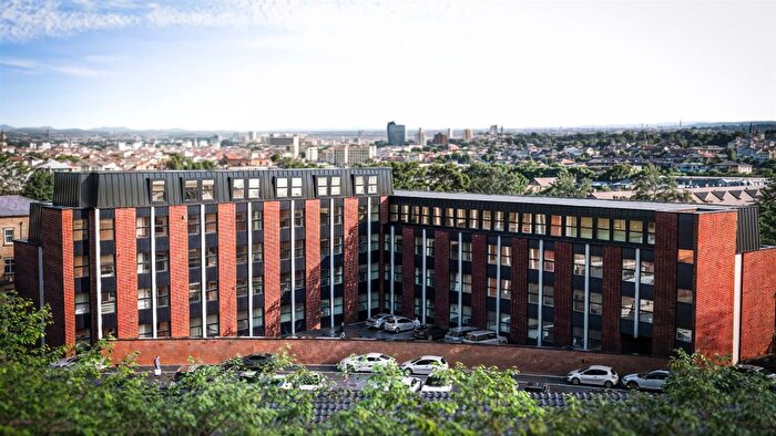 2 Bedroom Flat For Sale In Princess Road West, Leicester, LE1