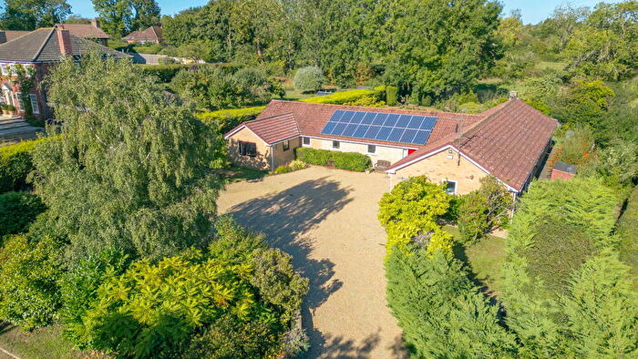 4 Bedroom Detached Bungalow For Sale In Crown Hill In Ropsley, Grantham, NG33