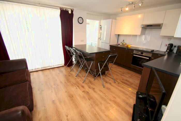 4 Bedroom Property To Rent In Clyde Gardens, Twerton, Bath, BA2