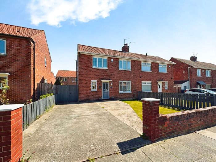 3 Bedroom Semi Detached House For Sale In Felton Drive, Newcastle Upon Tyne, NE12