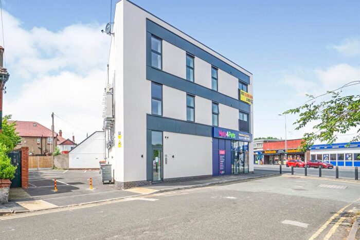 2 Bedroom Flat For Sale In Elm Road North, Birkenhead, CH42
