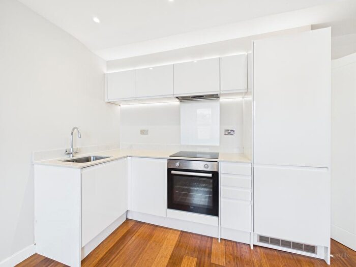 1 Bedroom Maisonette To Rent In Hughenden Road, High Wycombe, HP13