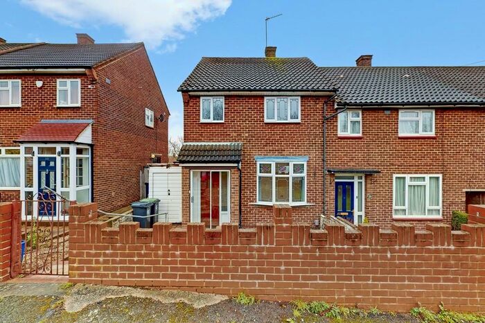 2 Bedroom Semi-Detached House To Rent In Mannock Drive, Loughton, Essex, IG10