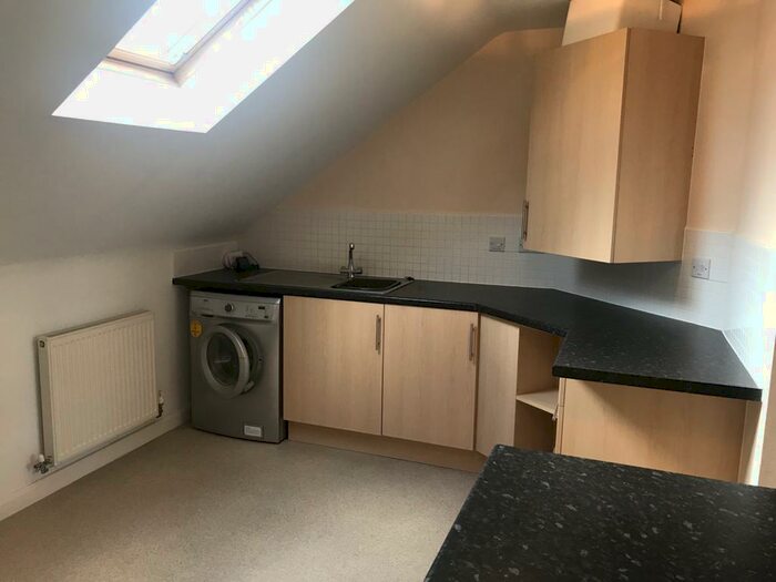 1 Bedroom Flat To Rent In Rugby, Stowe Drive, CV22