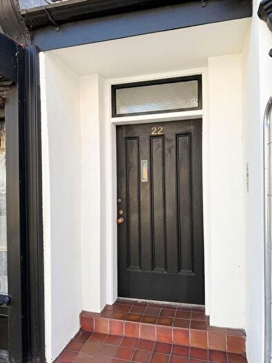 2 Bedroom Flat To Rent In Water Street, Rhyl, LL18