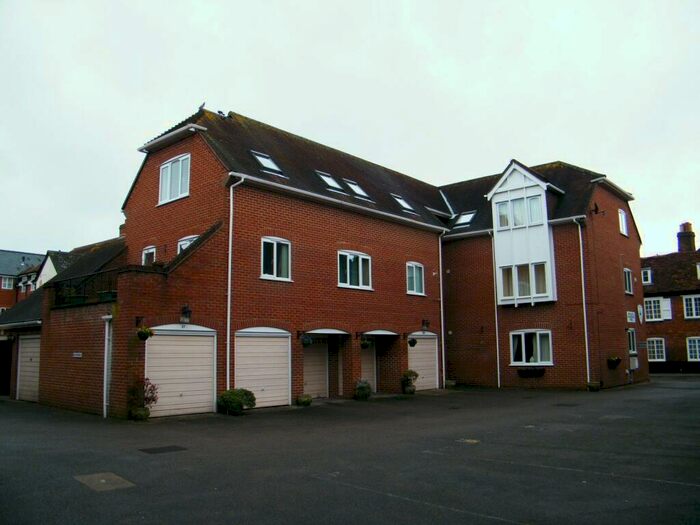 2 Bedroom Flat To Rent In Salisbury City Centre, SP1