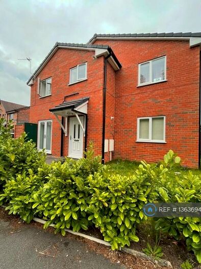 2 Bedroom Flat To Rent In Heaviley, Stockport, SK2