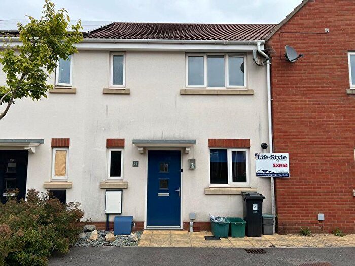 3 Bedroom Terraced House To Rent In Halls Gardens, Bristol, BS34