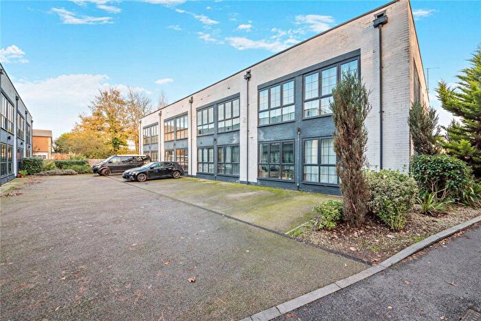 1 Bedroom Apartment For Sale In Kelvin Road, Newbury, Berkshire, RG14