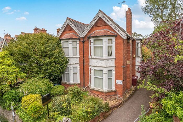 5 Bedroom Detached House For Sale In Barnfield Hill, Exeter, EX1
