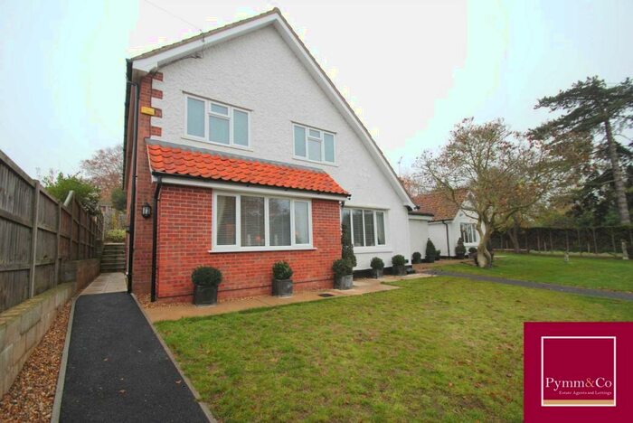 4 Bedroom Chalet To Rent In Yarmouth Road, Norwich, NR7