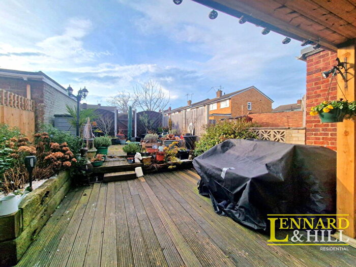 3 Bedroom Terraced House For Sale In Hollowfield Avenue, Little Thurrock, Grays, RM17