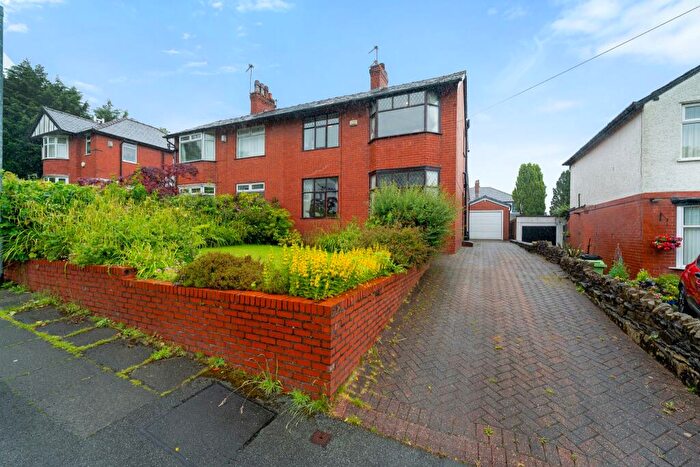 3 Bedroom Semi-Detached House For Sale In Sharples Avenue, Bolton, BL1