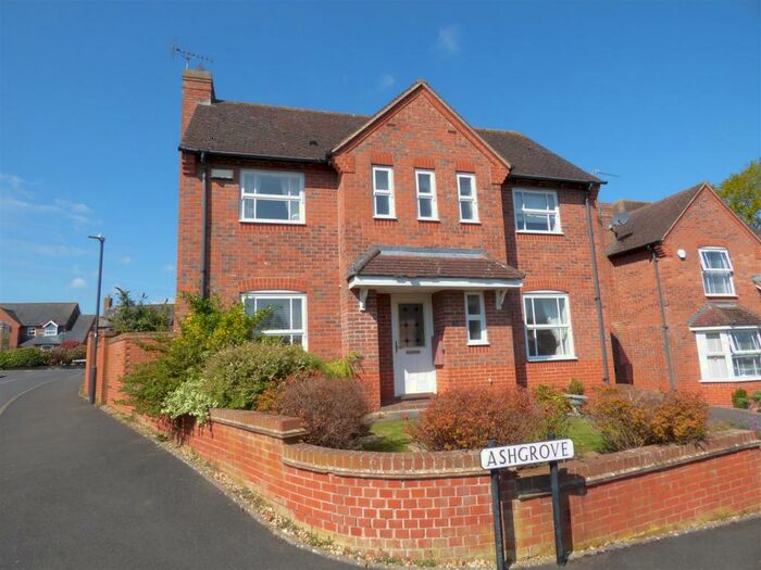 3 Bedroom Detached House For Sale In Ashgrove, Shipston-on-Stour, CV36