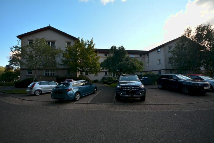 2 Bedroom Flat To Rent In Fortuna Court, Falkirk, Stirlingshire, FK1