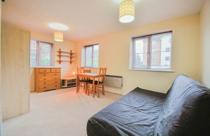 Studio To Rent In Tylers Court, Vicars Bridge Close, Alperton, HA0