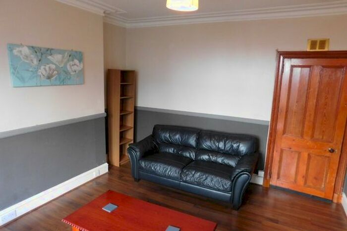 1 Bedroom Flat To Rent In Victoria Road, Torry, Aberdeen, AB11