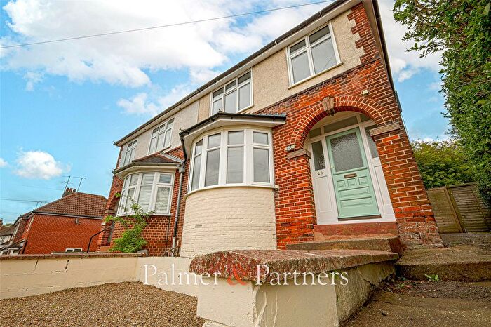 3 Bedroom Semi-Detached House To Rent In Rosebery Avenue, Colchester, Essex, CO1