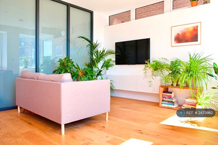 1 Bedroom Flat To Rent In Green Dragon House, Croydon, CR0