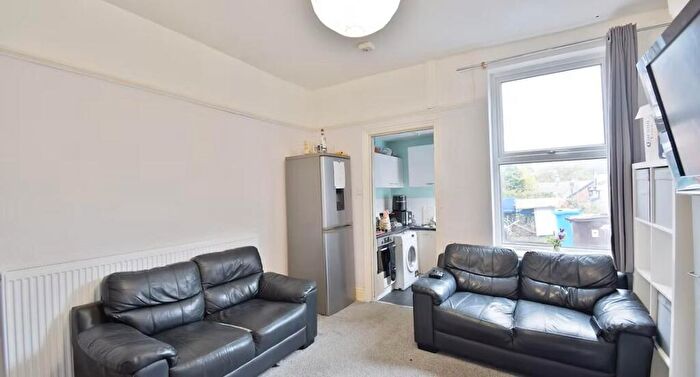 4 Bedroom End Of Terrace House To Rent In Hands Road, Sheffield, S10