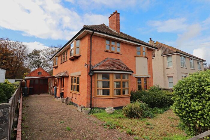 4 Bedroom Detached House For Sale In St. Andrews Road, Burnham-On-Sea, TA8