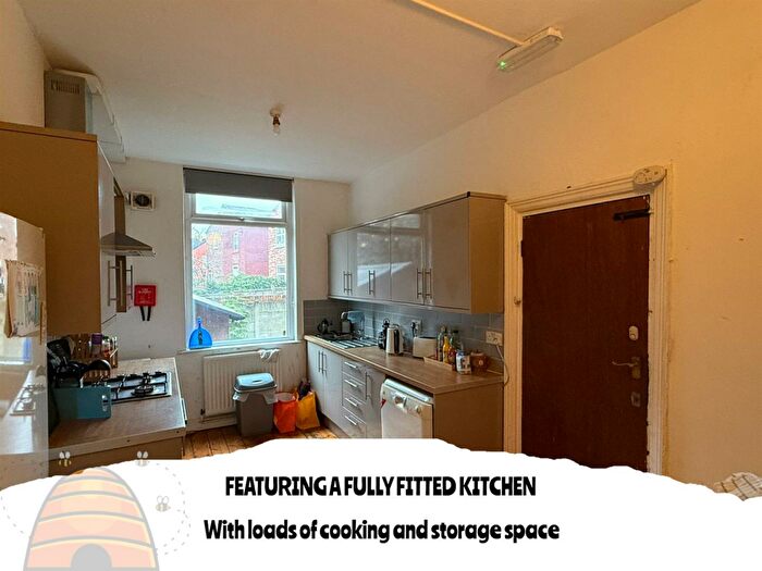 6 Bedroom Terraced House To Rent In Lausanne Road Manchester, M20