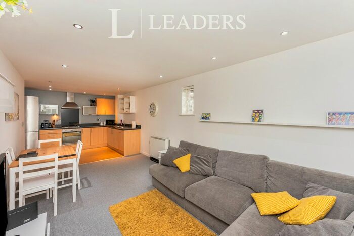 2 Bedroom Flat To Rent In Saddlery Way, Chester, CH1