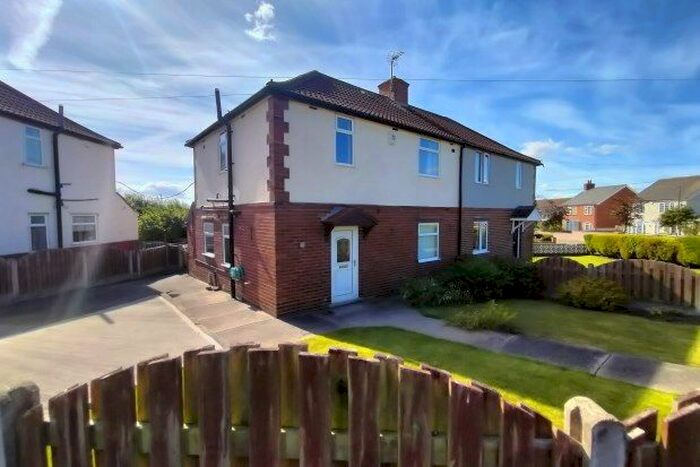 2 Bedroom Property To Rent In Church View, Chesterfield, S43
