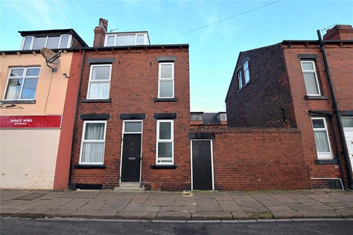 2 Bedroom Terraced House To Rent In Barkly Road, Leeds, West Yorkshire LS11