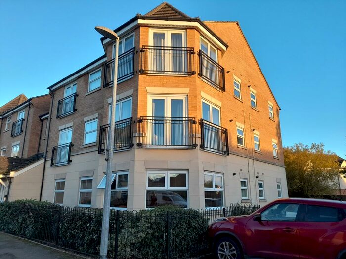 2 Bedroom Apartment To Rent In Reeve Close, Sandhills, Leighton Buzzard, LU7