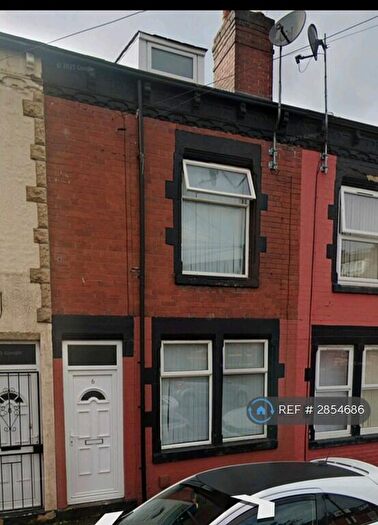 4 Bedroom Terraced House To Rent In Cross Green Avenue, Leeds, LS9