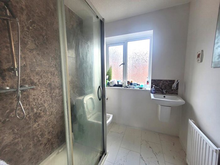 2 Bedroom House To Rent In Braemar Gardens, Slough, SL1