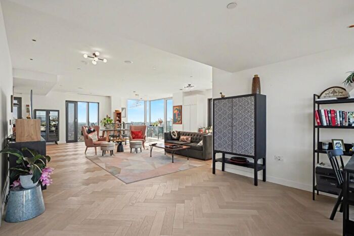 3 Bedroom Penthouse For Sale In Makers Building, Jasper Walk, Shoreditch, London, N1