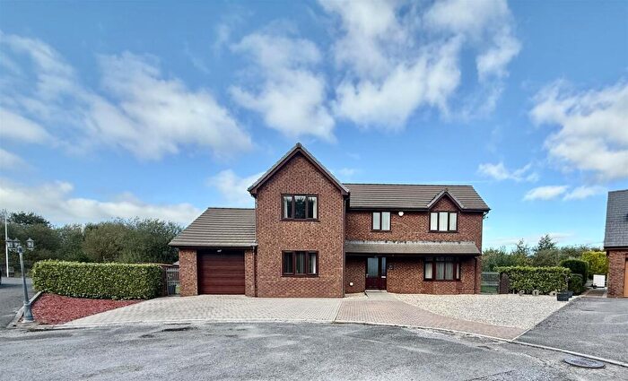 3 Bedroom Detached House For Sale In Penderyn Road, Hirwaun, Aberdare, CF44