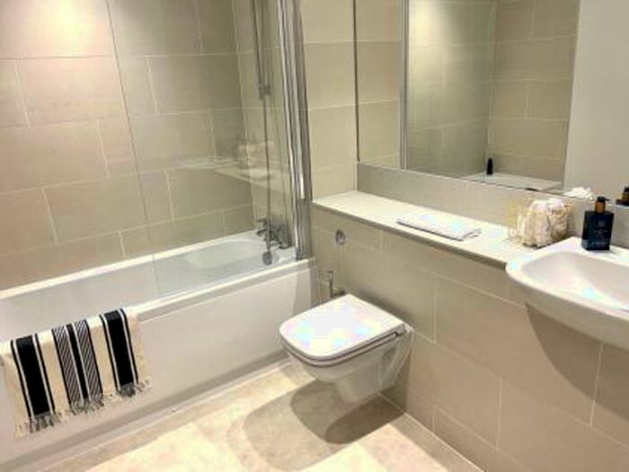 2 Bedroom Apartment To Rent In The Priory Queensway, Birmingham, B4