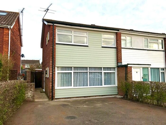 3 Bedroom Terraced House To Rent In Meadowside, Angmering, BN16