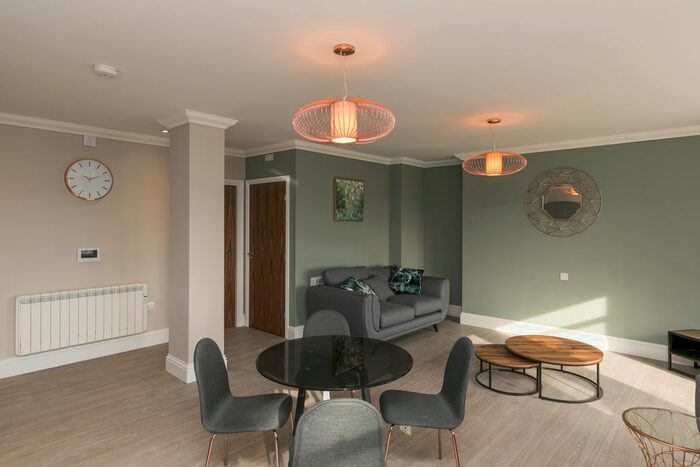 2 Bedroom Flat To Rent In Clinton Terrace, Derby Road, Nottingham, NG7